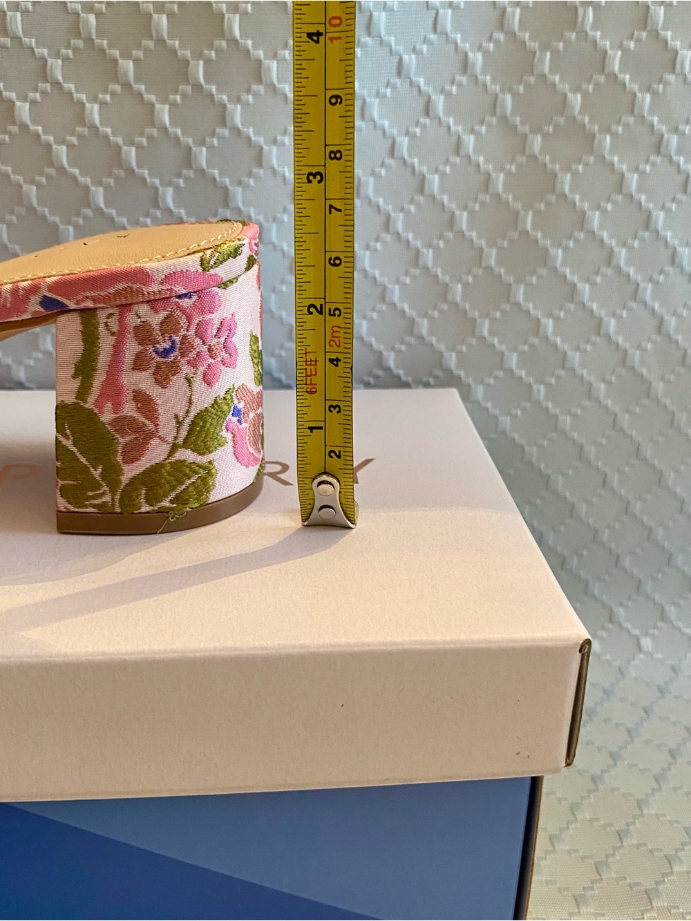 Katy Perry Collections Pink Floral Twist Heels with Rhinestones Size 5 Shoes - Picture 6 of 11